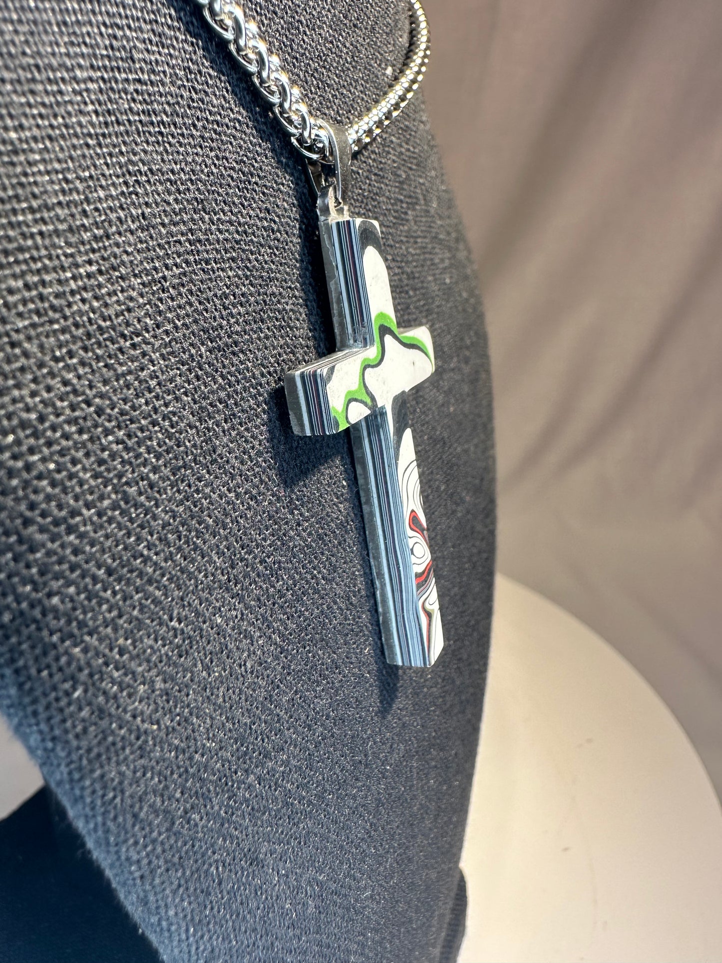 Fordite Cross "Adam"