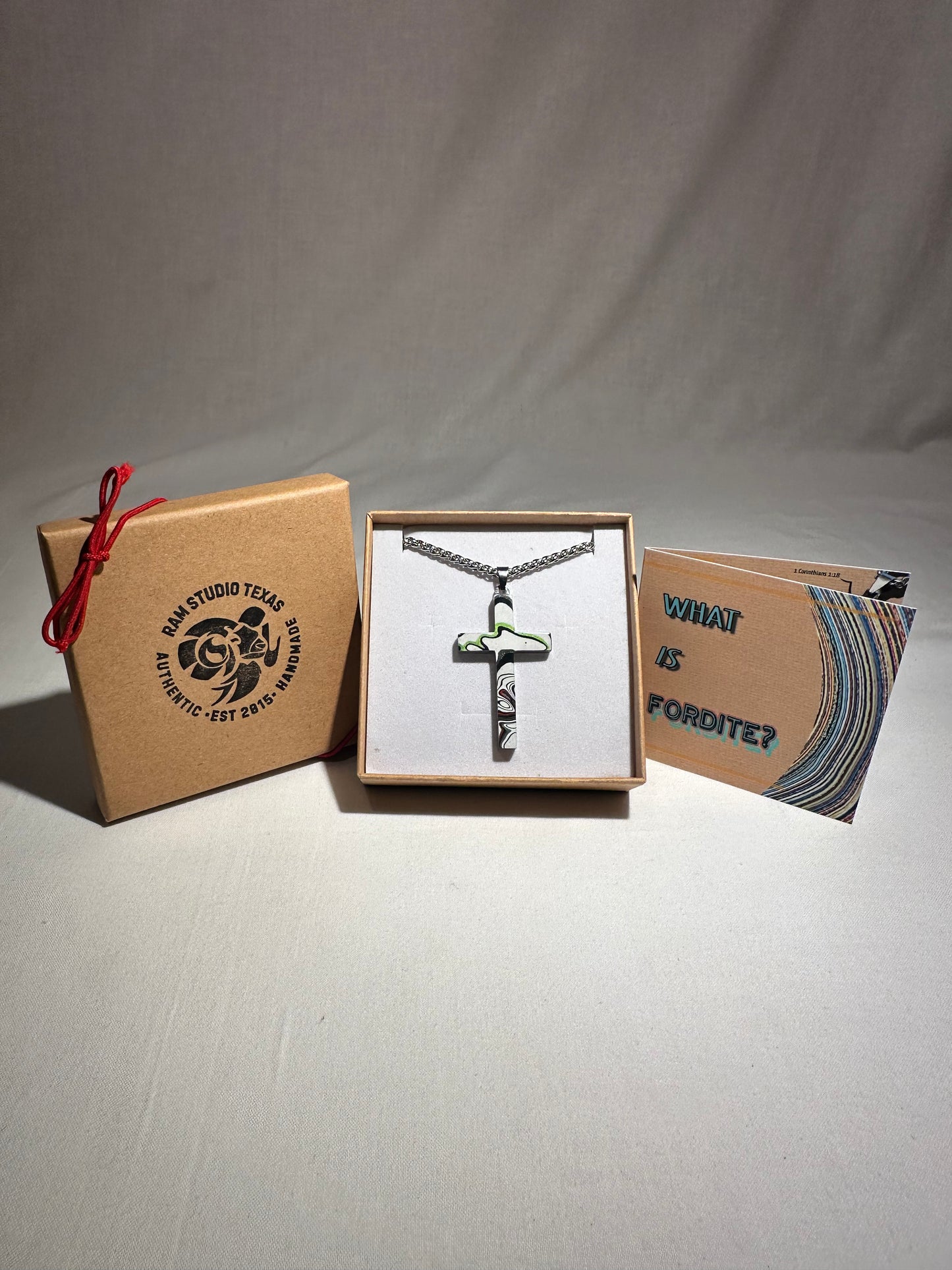 Fordite Cross "Adam"