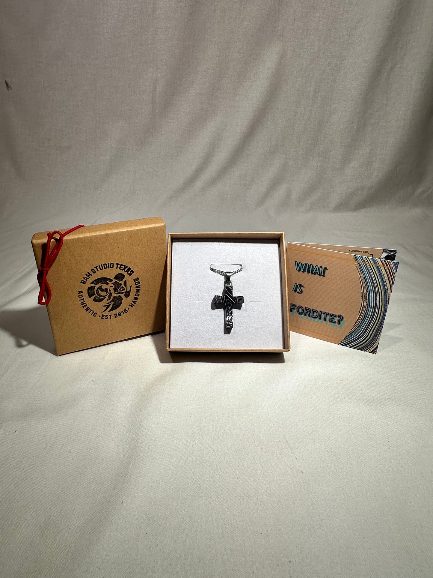 Fordite Cross "Agabus"